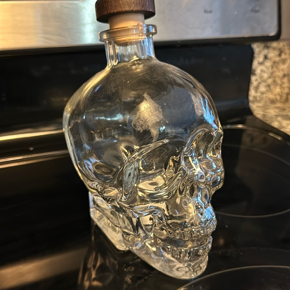 Vodka Bottle 750ml Crystal Head Skull Decanter Glass Empty Dan Aykroyd Stopper